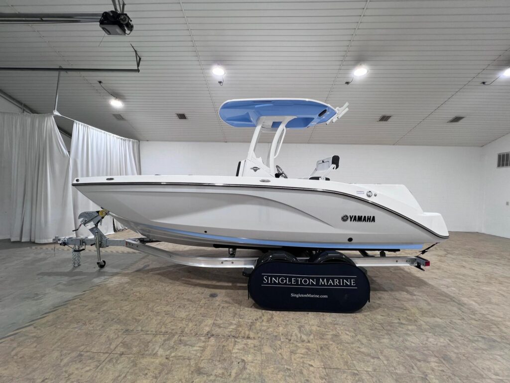 YAMAHA BOATS 222 FSH SPORT